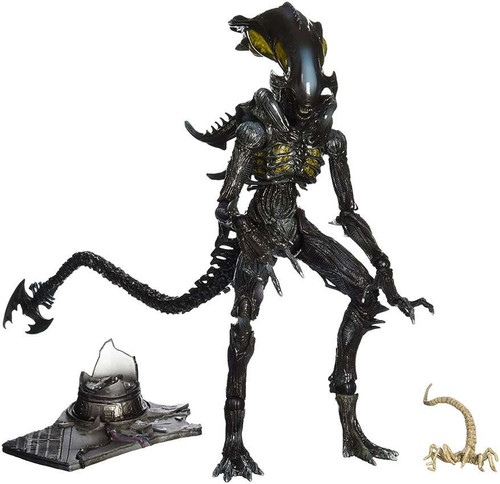 Alien Colonial Marines Play Arts Kai Alien Spitter Action