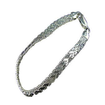 Extra Fine Sterling Silver Bracelet with Interlocking Design