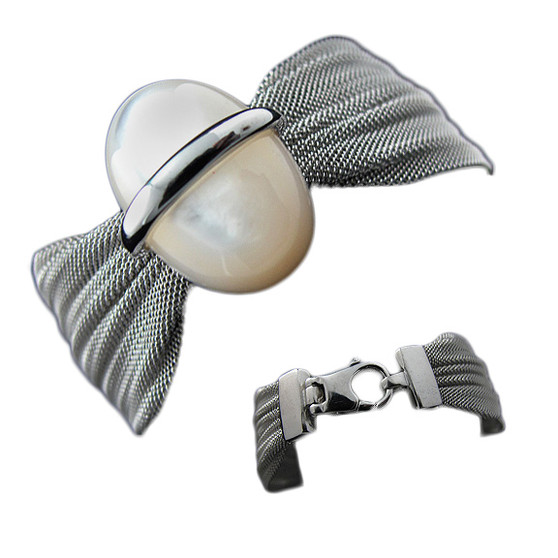 Mesh Bracelet with Oval Freshwater Pearl
