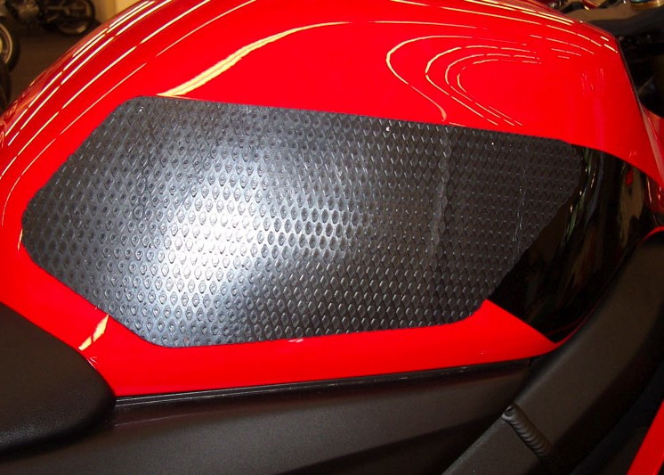 TechSpec Snake Skin Gripster Tank Grip for Honda CBR 600 RR/F4I 01-06