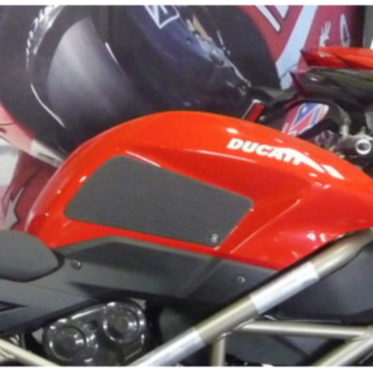 TechSpec Snake Skin Gripster Tank Grip for Ducati Street Fighter 08-15