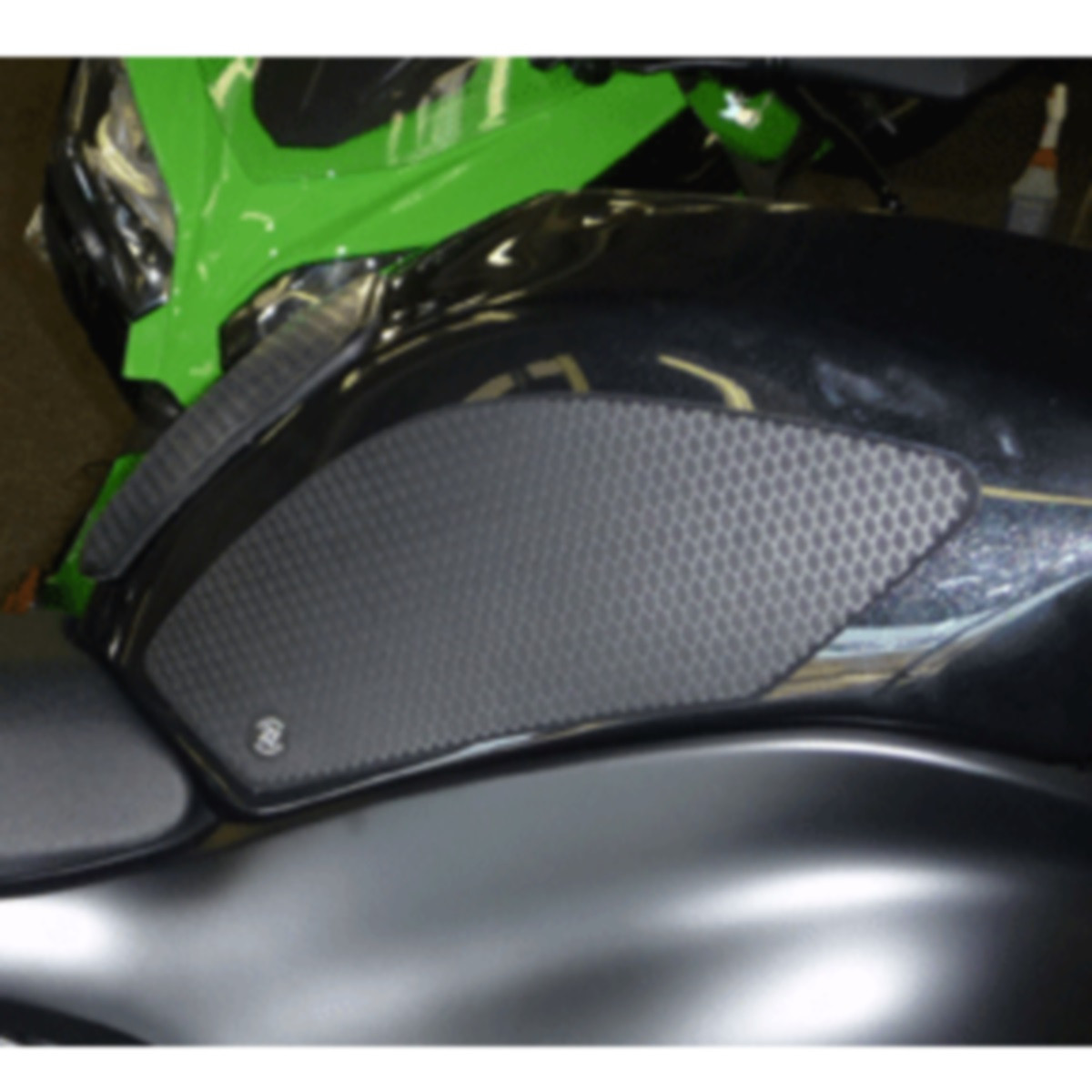 TechSpec Snake Skin Gripster Tank Grip for Kawasaki ZX-6R 636 13-22 ...