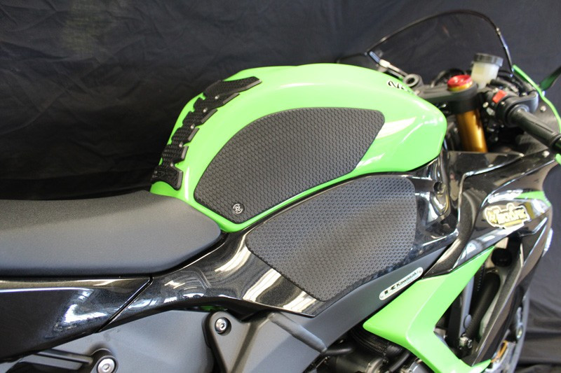 TechSpec Snake Skin Gripster Tank Grip for Kawasaki ZX-6R 636 13-22