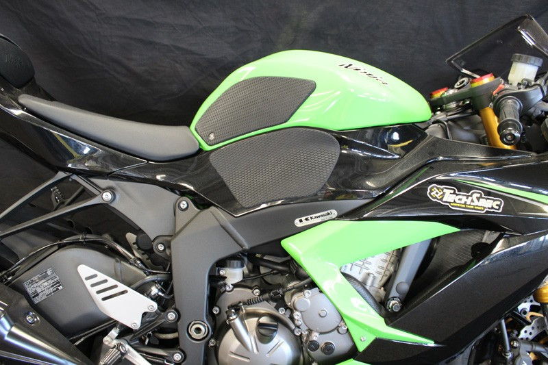 TechSpec Snake Skin Gripster Tank Grip for Kawasaki ZX-6R 636 13-22