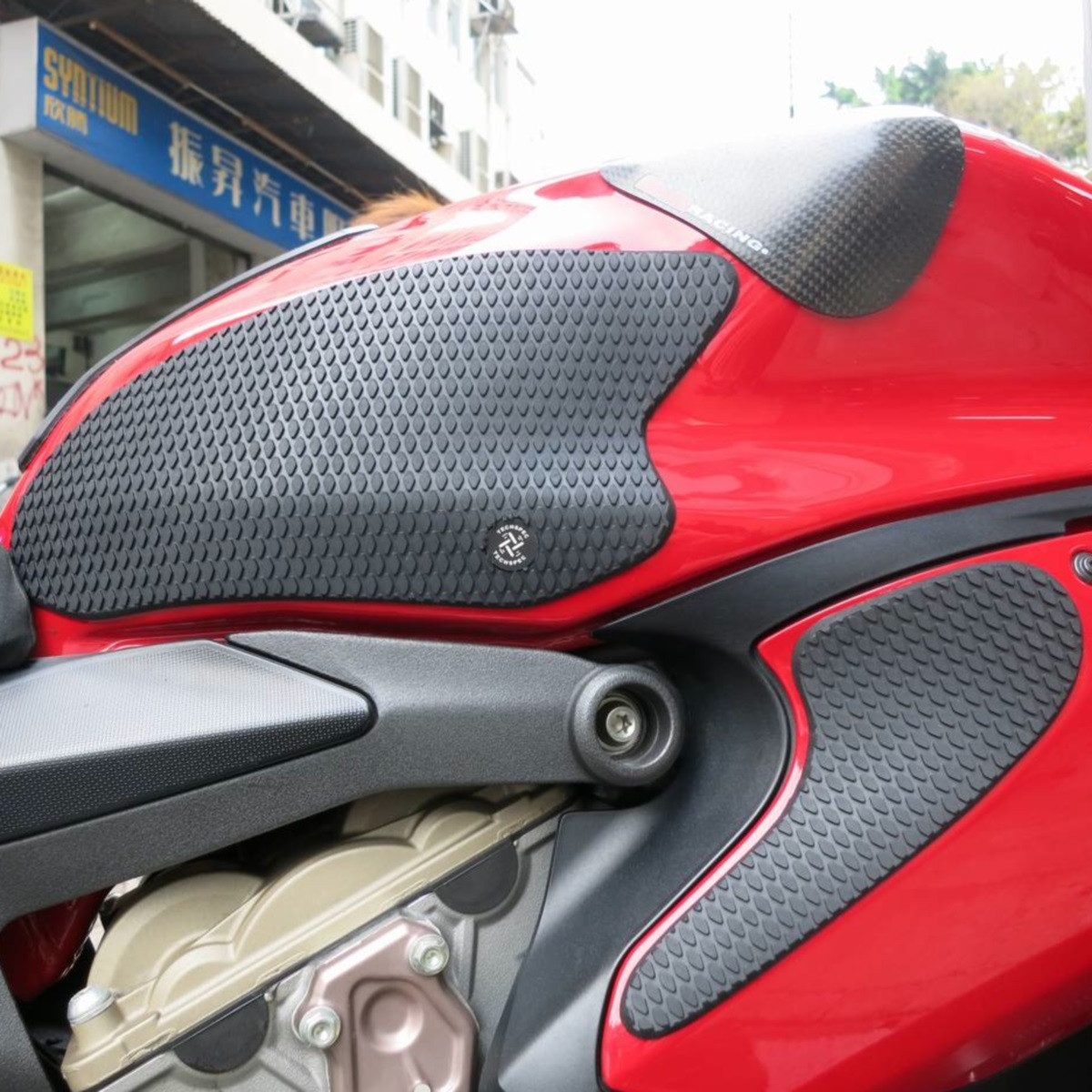 TechSpec Snake Skin Gripster Tank Grip for Ducati Panigale 899 2014 / 1199 12-14