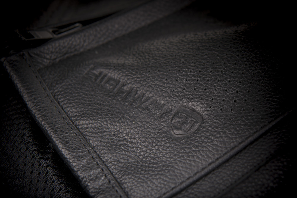 Highway 21 Blockade Vest Black