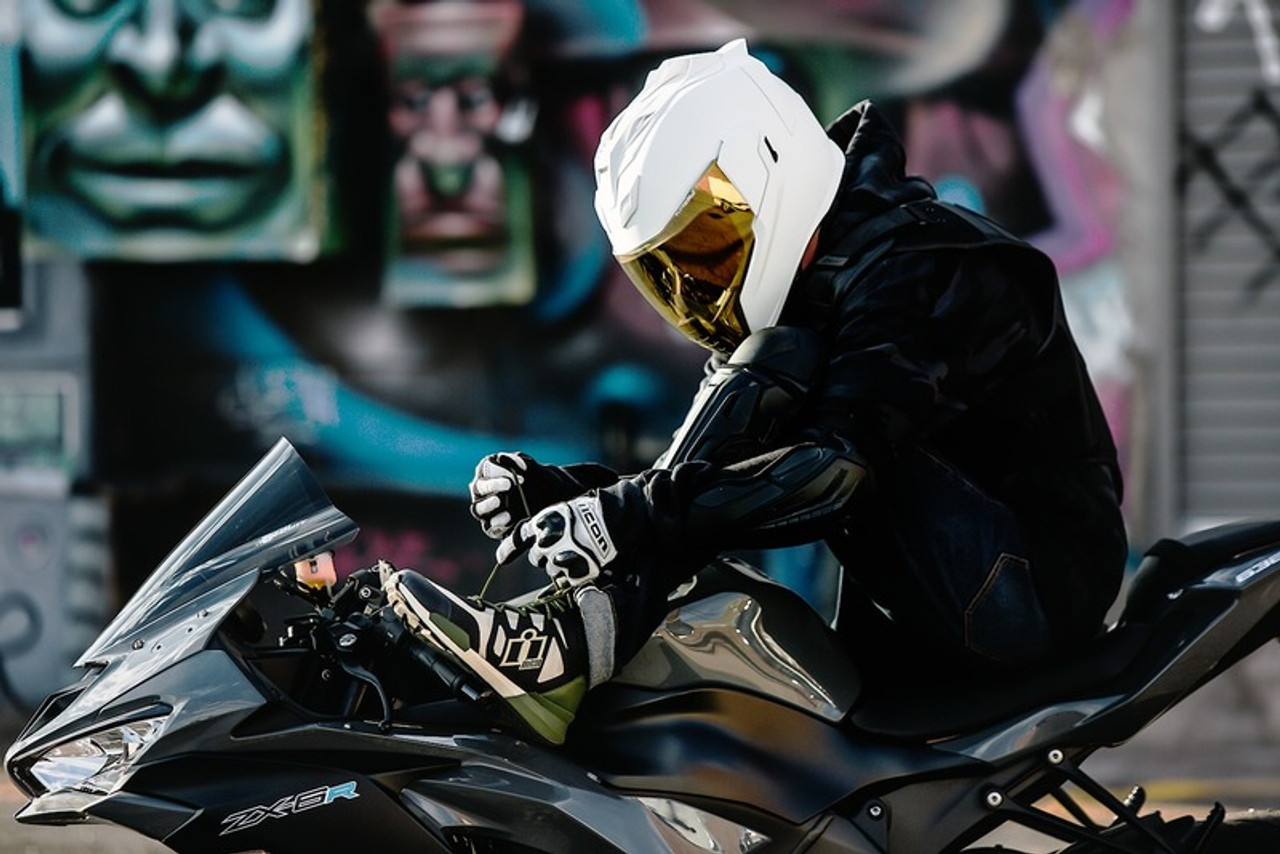 Icon Airflite Helmet Peacekeeper Rubatone White