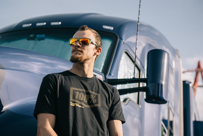 100% Daze Quicksand Red Mirror Sunglasses