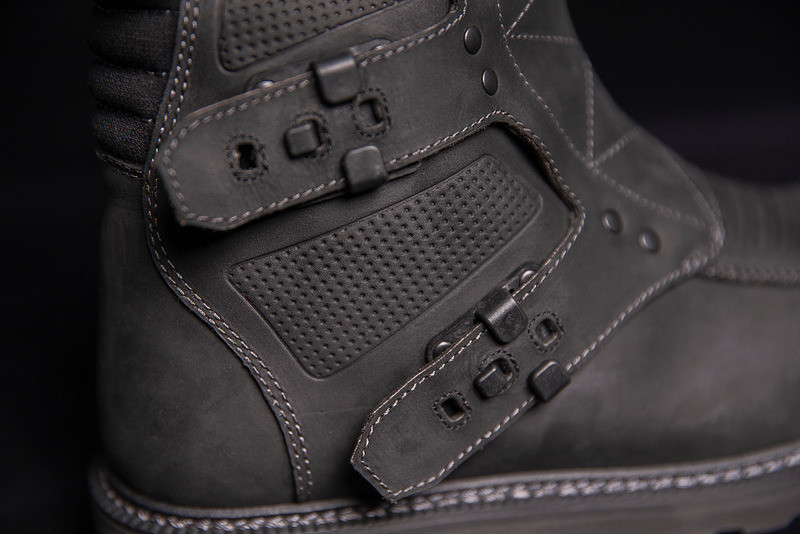 Icon Elsinore 2 CE Boots Black - Speed Addicts