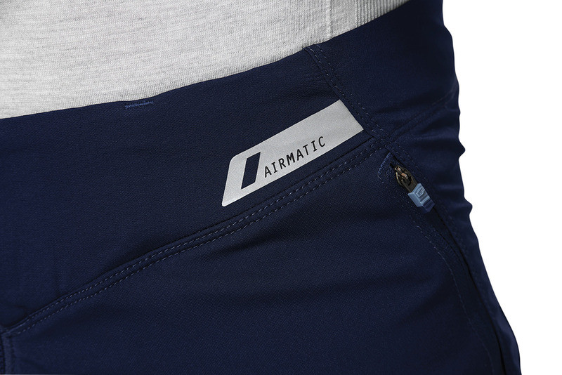 100% Airmatic Navy Shorts