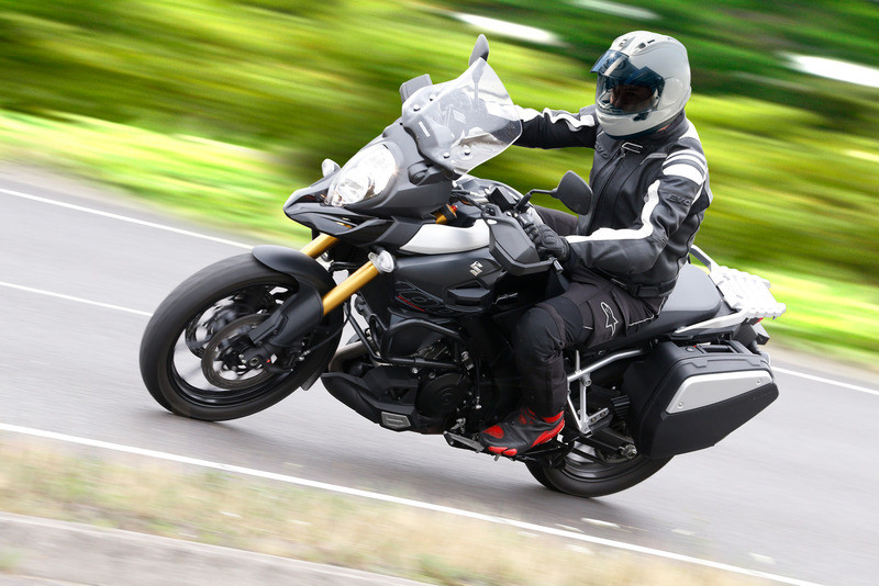Arai Corsair-X - Snell 2020 White Helmet - Speed Addicts