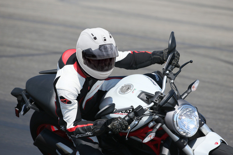 Arai Corsair-X - Snell 2020 White Helmet - Speed Addicts