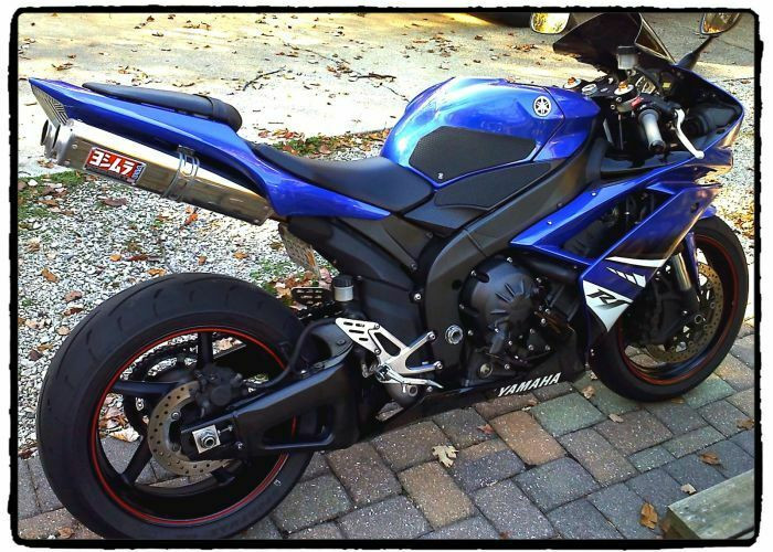 TechSpec XL2 Gripster Tank Grip for Yamaha R1 07-08