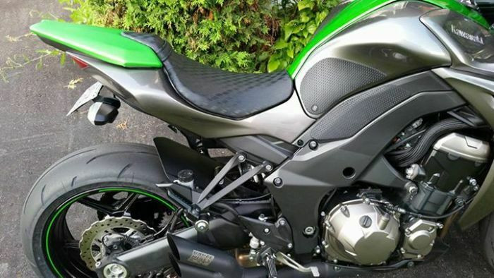 TechSpec XL2 Gripster Tank Grip for Kawasaki Z1000 14-16