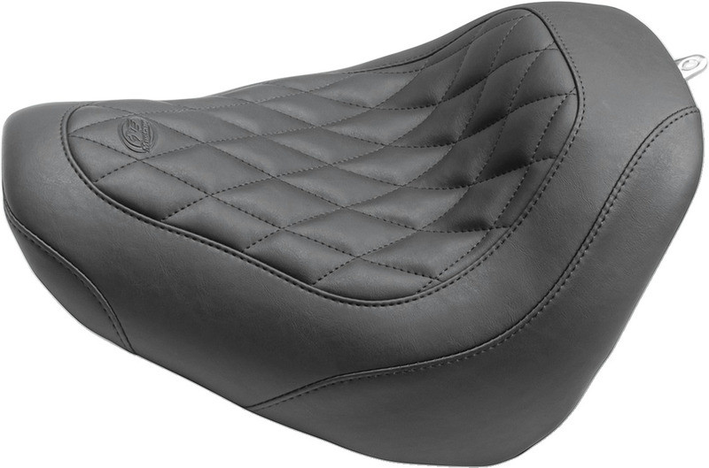 Mustang Wide Tripper Seat Diamond - 83017