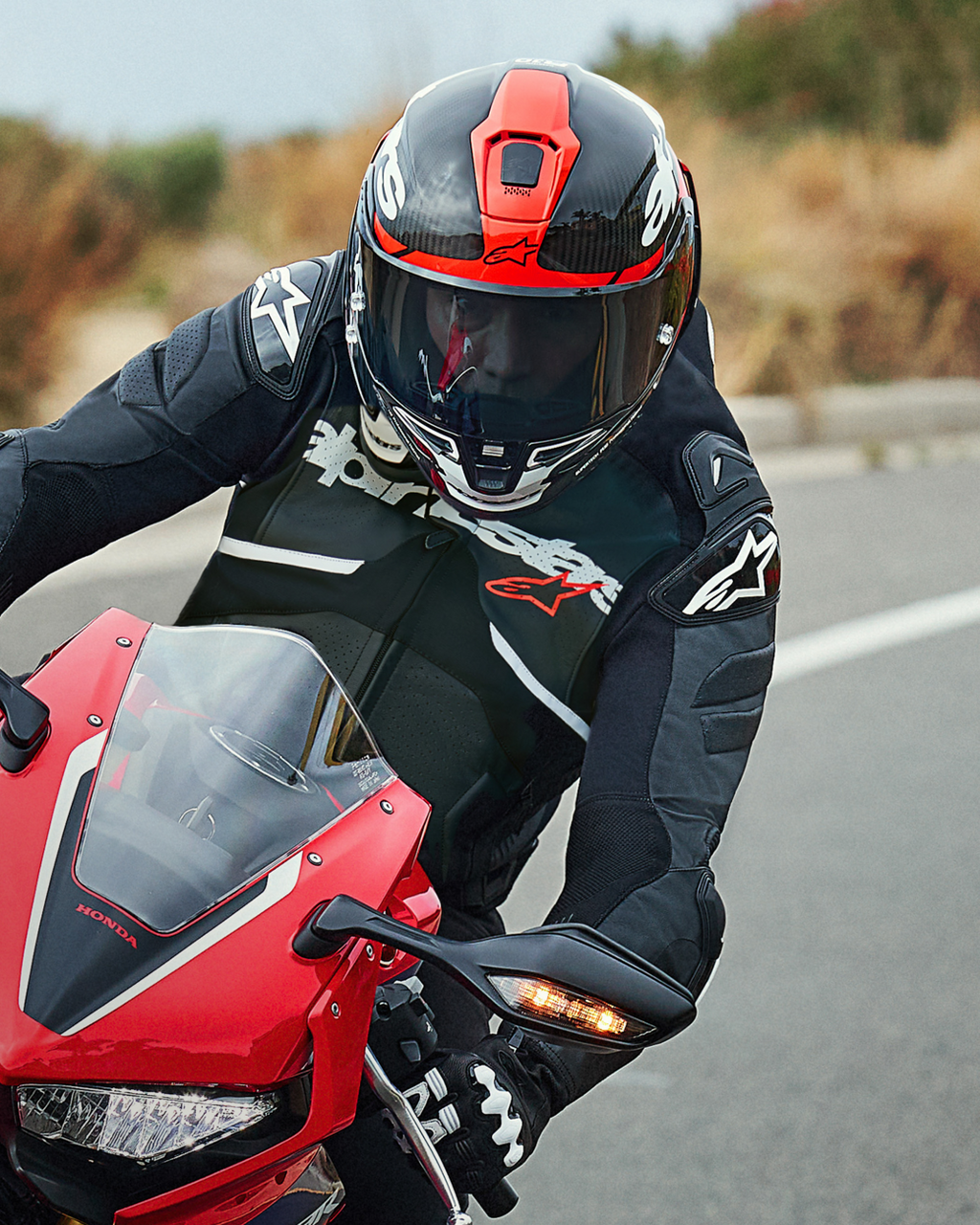 Alpinestars Supertech R10 Element Carbon Red White Helmet