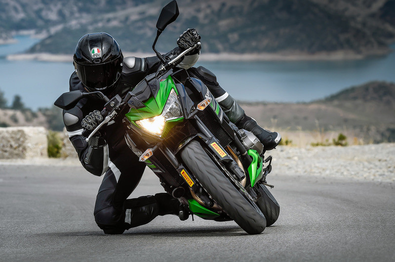 Pirelli Tire Diablo Rosso III - Front