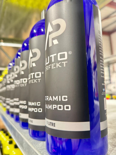 AutoPerfekt Ceramic Shampoo 1L – Hydrophobic Gloss Wash AutoPerfekt Ceramic Shampoo 1L – Hydrophobic Gloss Wash