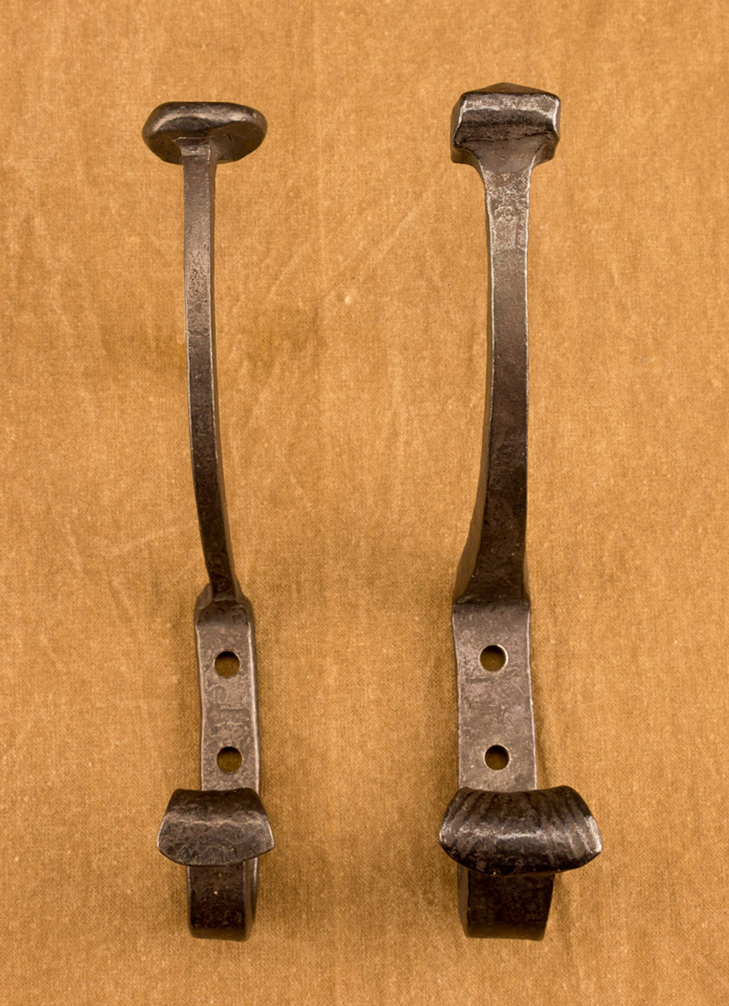 Cast-Iron Derby Coat and Hat Hook with Lacquer Finish