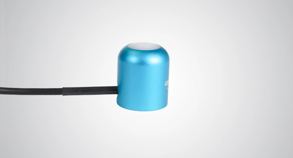 PQ-510 Package: microCache and Full-spectrum Quantum with 2 meter cable