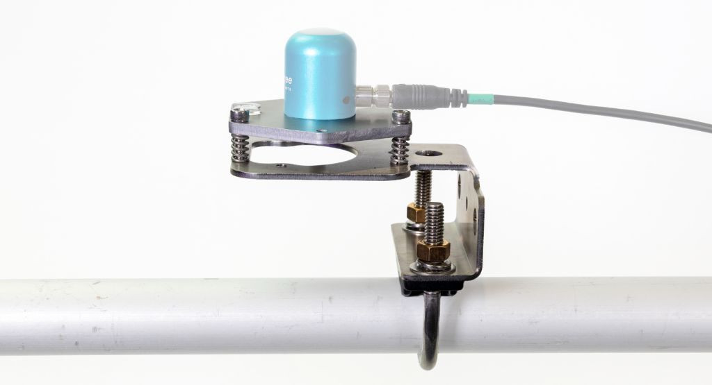 AL-140 Mounting Bracket with Leveling Plate