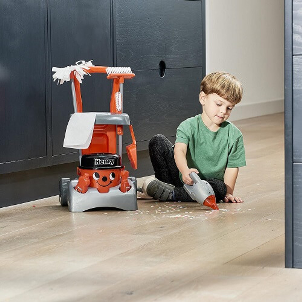 Casdon Henry Deluxe Kids Cleaning Trolley Set