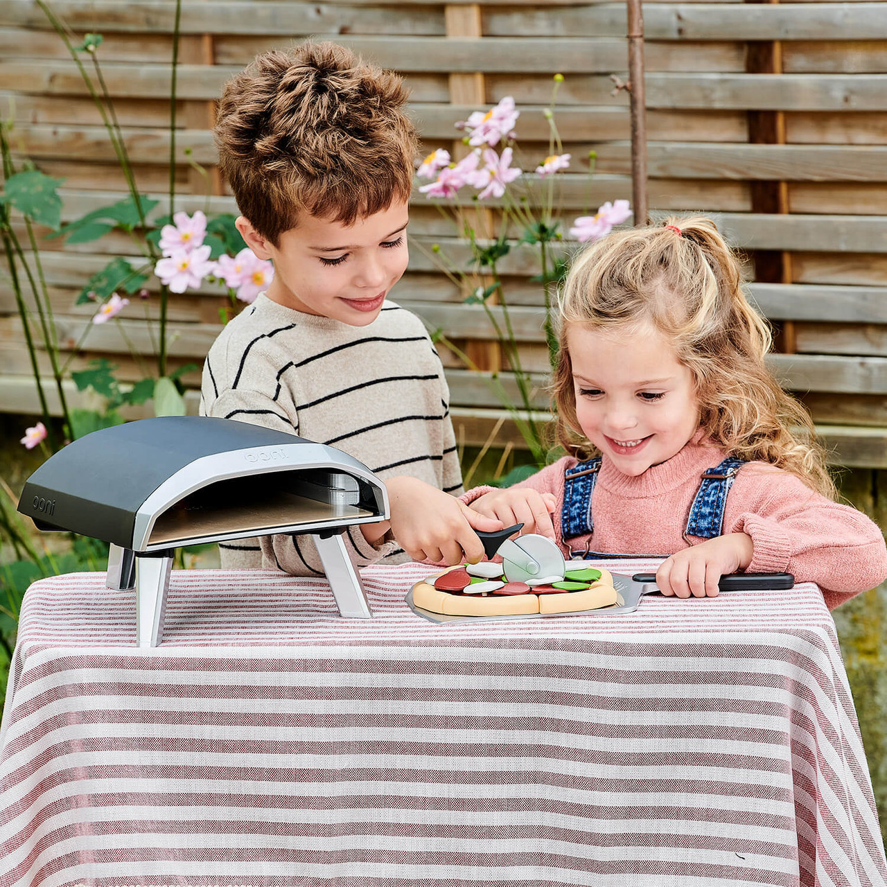 Casdon Ooni Toy Pizza Oven