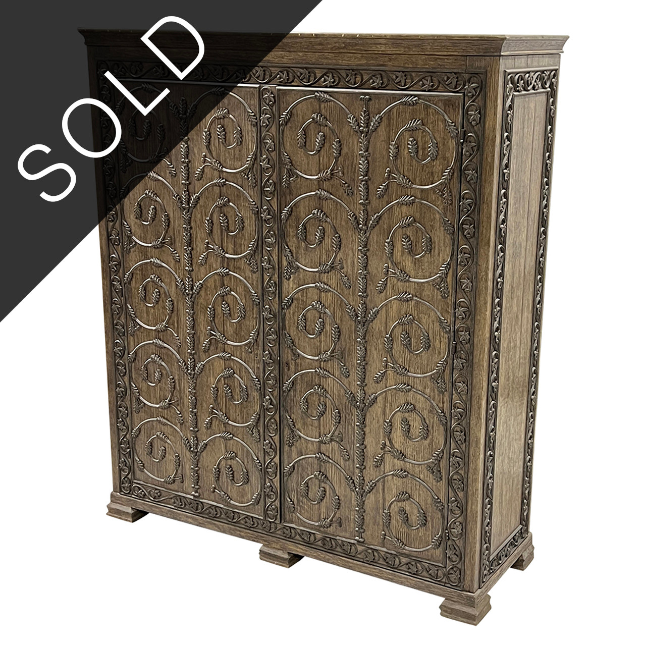 Cabinet by Gregorius-Pineo