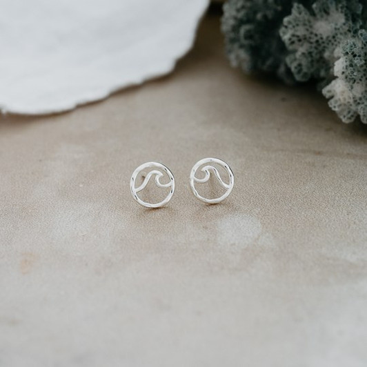 Glee Silver Plated Shore Wave Studs