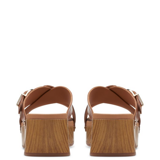 Clarks Sivanne Walk Tan Leather Sandals