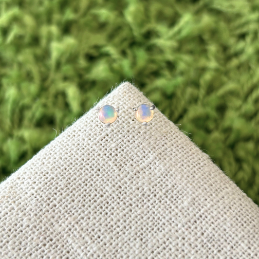 Tashi Silver 4mm Prong Set Opal Stud