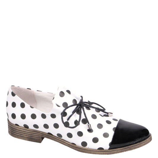 Django & Juliette Kotty Shoes Black & White Spots