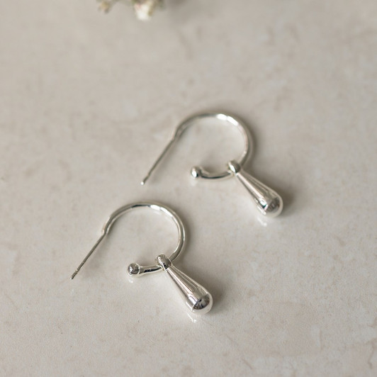 Glee Silver Plated Drape Teardrop Hoops