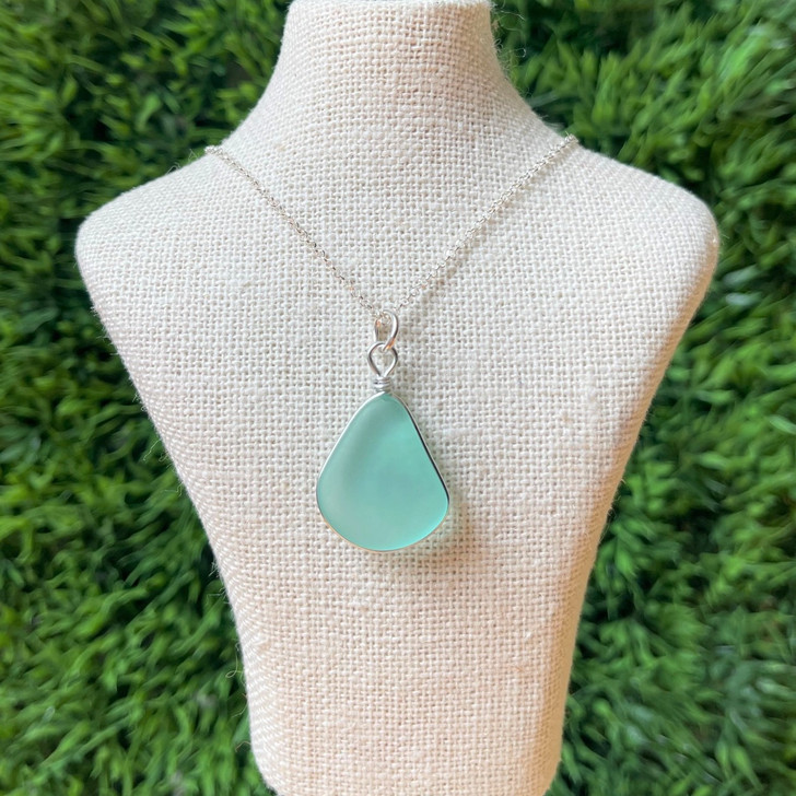 White Lotus Solo Wired Bezel Sea Glass Necklace Seafoam