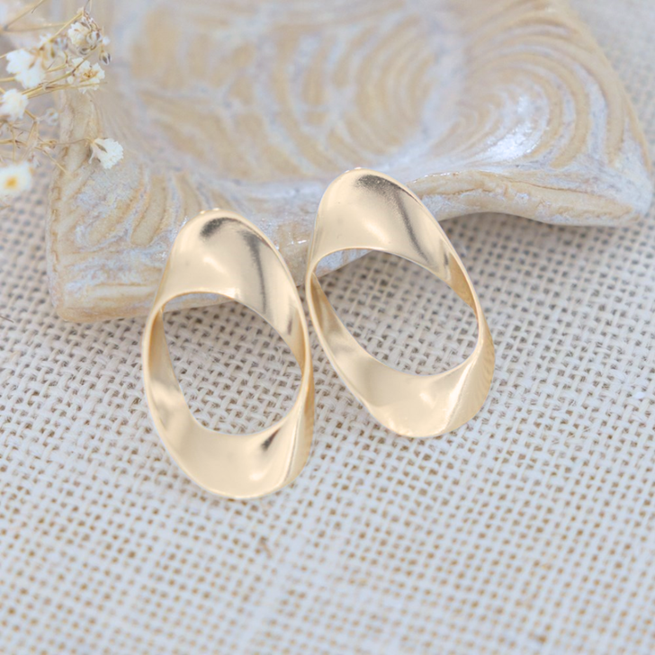 Glee Gold Plated Gallery Large Twisty Earrings