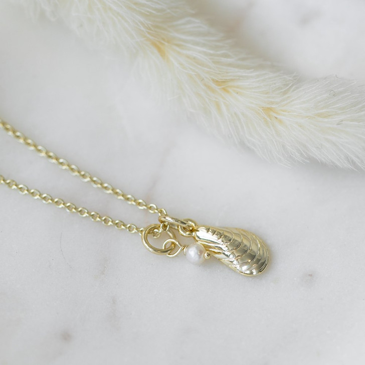 Glee Gold Plated Lil Maris Oyster Necklace