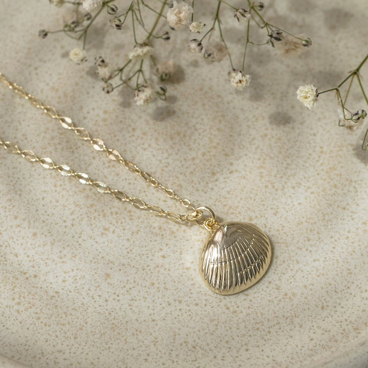 Glee Gold Plated Nori Shell Necklace