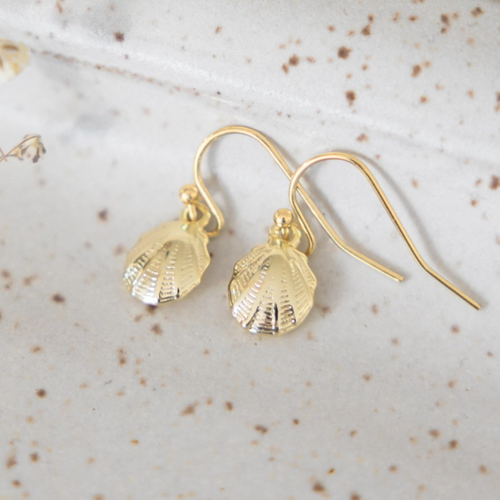 Glee Gold Plated Happy Clam Earrings
