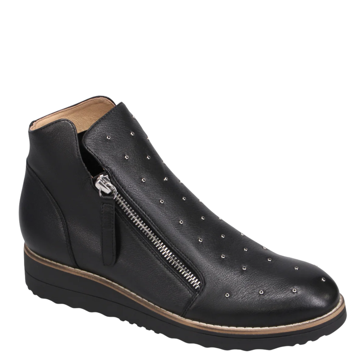Django & Juliette Ohmyo Boots Black Studded
