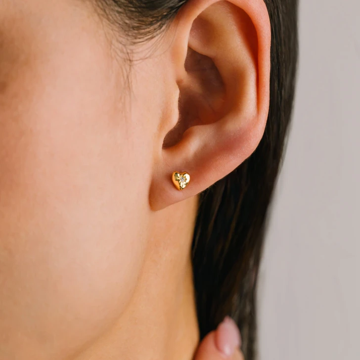 Lover's Tempo Micro Puff Heart Studs Gold