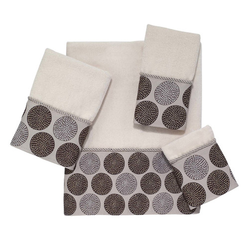 Dotted Circles Ivory Fingertip Towel