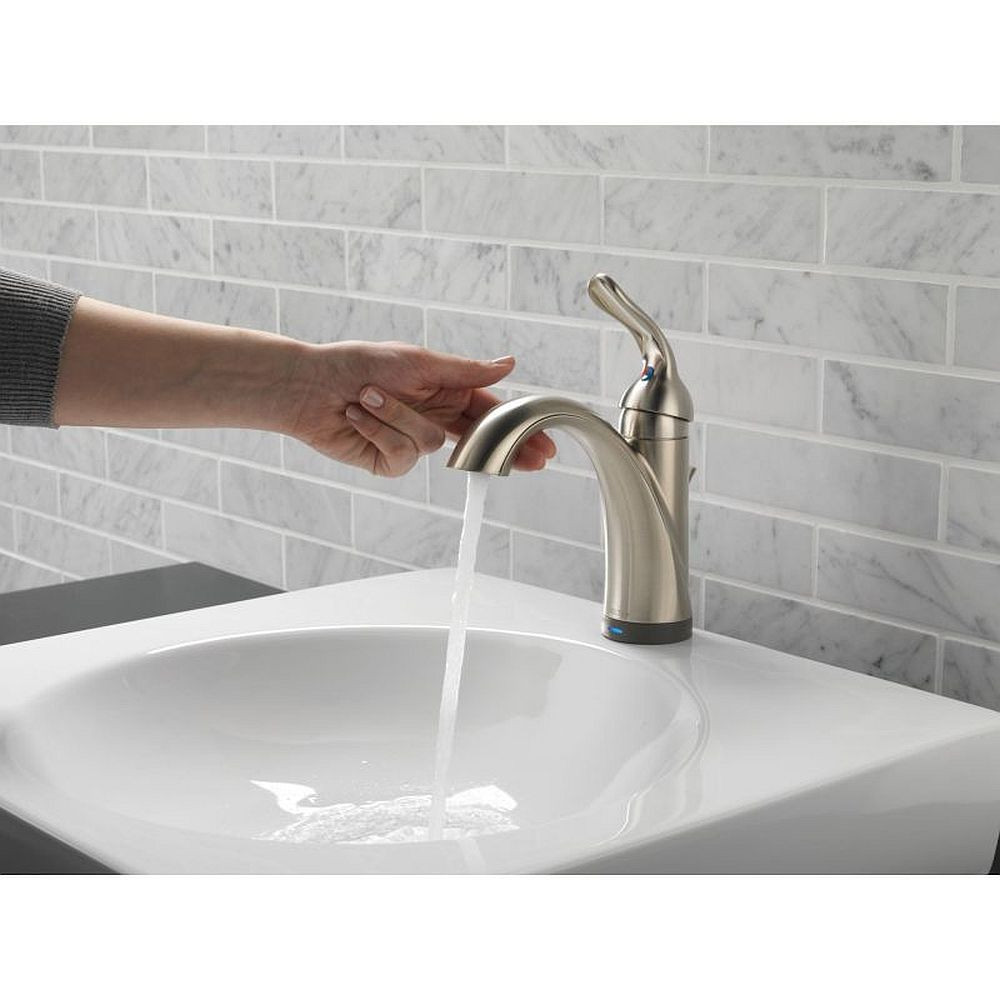 Delta 538T-SS-DST Single Handle Lavatory Faucet with Touch2O.xt Technology in Brilliance Stainless