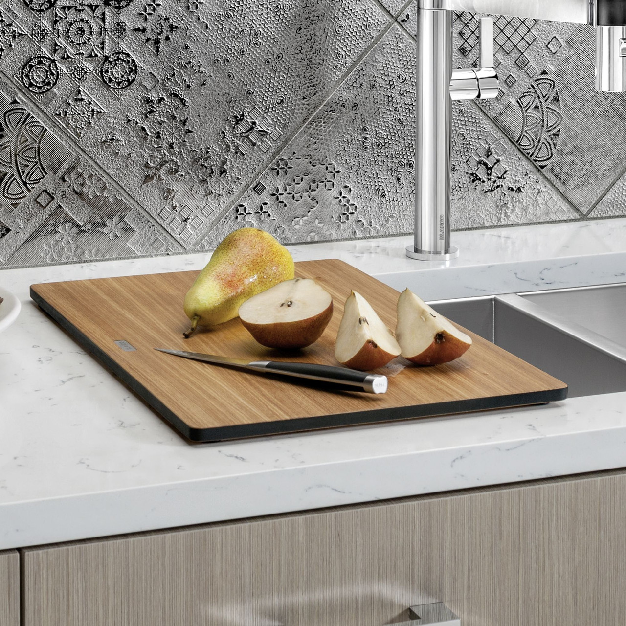 17.43-in L x 11.375-in W Wood Cutting Board in Ash 17.43-in L x 11.375-in W Wood Cutting Board in Ash
