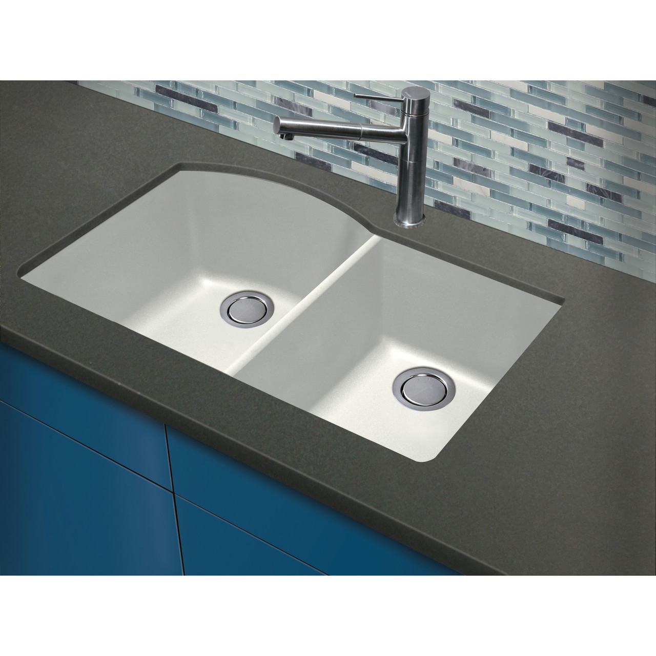 31.375-in x 20.5-in x 9.5-in silQ Granite Kitchen Sink with 1-3/4 D-Shape Double bowls, Undermount Installation, in White