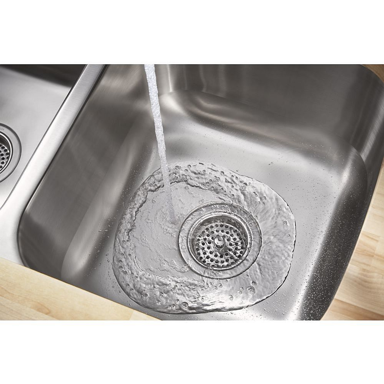 Stainless Steel Double Equal Kitchen Sink 32-in W x 18-in L in Luster Stainless Steel Double Equal Kitchen Sink 32-in W x 18-in L in Luster