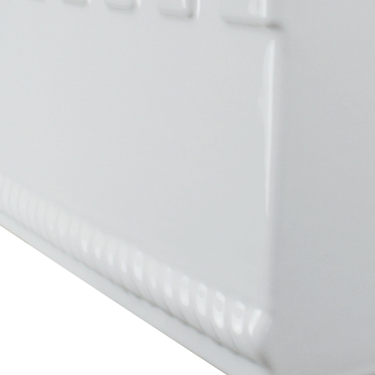 30-in x 20-in x 10-in Super Single Bowl with Reversible (English/Plain) Front, Farmhouse Fireclay Kitchen Sink, Undermount Installation, in White