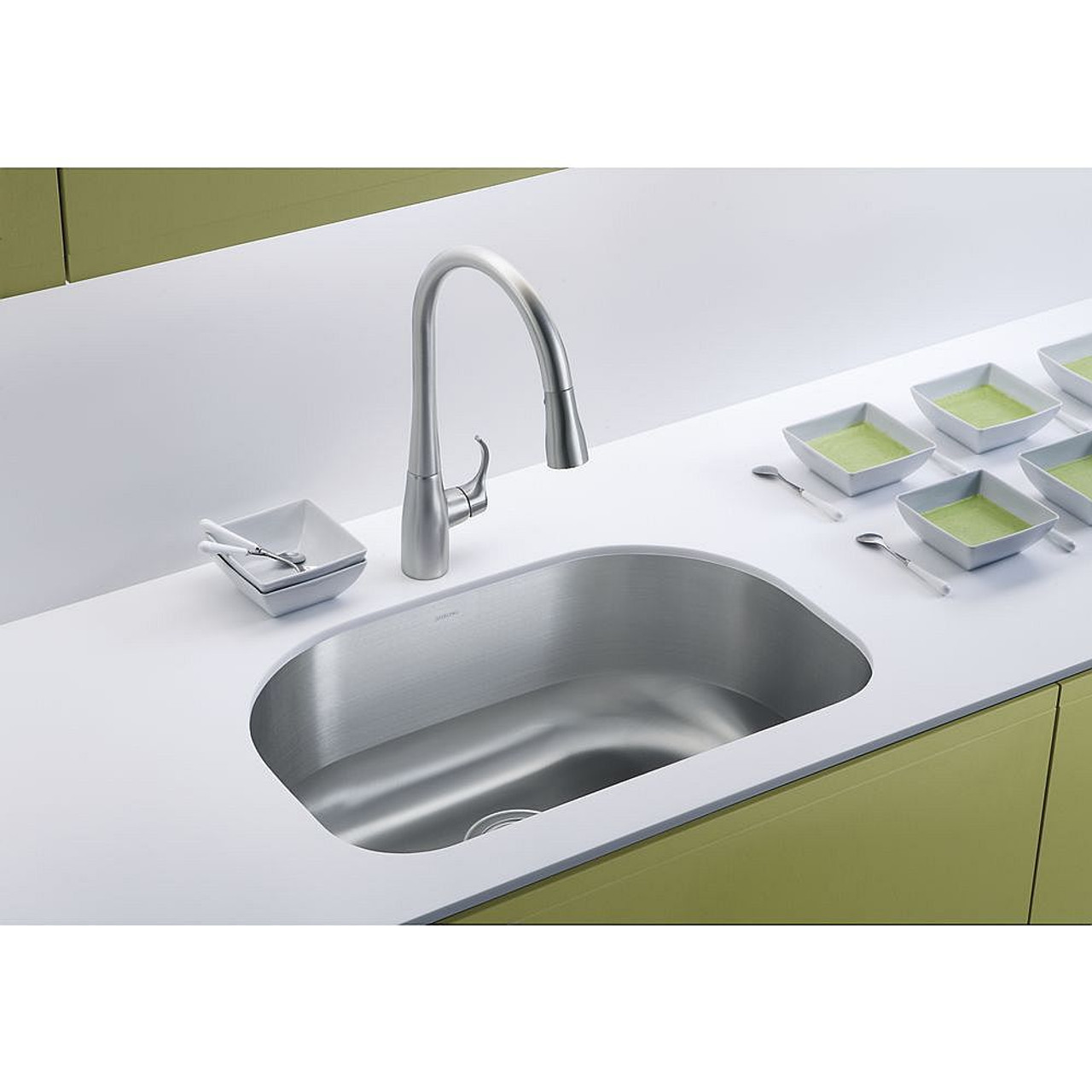 17" x 26" x 9" Under-Mount Single-Bowl Kitchen Sink 17" x 26" x 9" Under-Mount Single-Bowl Kitchen Sink