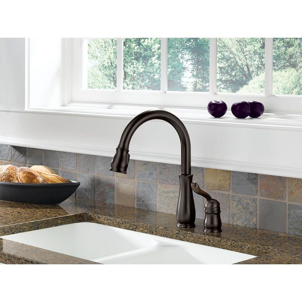 Delta 978-RB-DST Single Handle Pull-Down Kitchen Faucet in Venetian Bronze