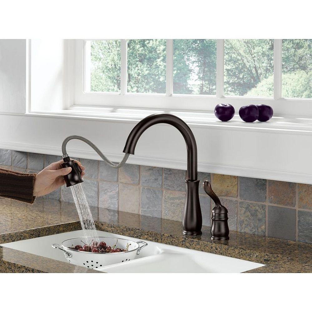Delta 978-RB-DST Single Handle Pull-Down Kitchen Faucet in Venetian Bronze