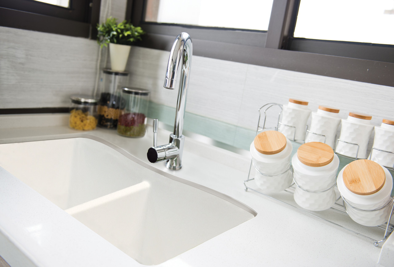 31.9375-in x 19.125-in x 9.5-in silQ Granite Kitchen Sink with Double Equal bowls, Undermount Installation, in White